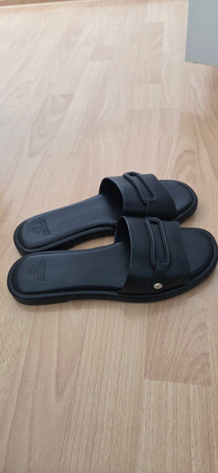 Sandalen Fred de la bretoniere maat 39 zwart leder, Ophalen of Verzenden, Zo goed als nieuw, Zwart, Sandalen of Muiltjes