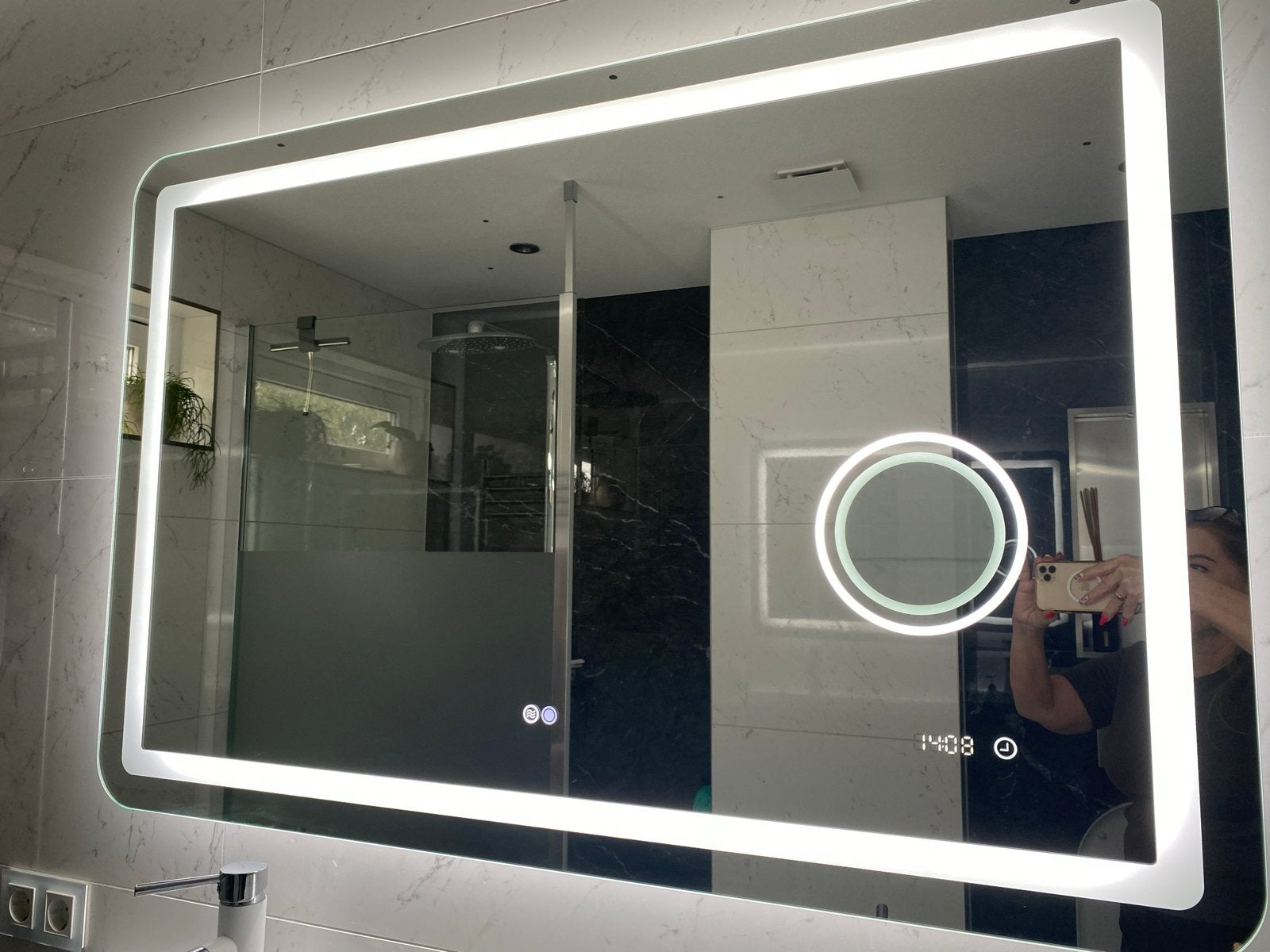 Luxe LED-spiegel 120x80 cm met extra functies, Gebruikt, Ophalen of Verzenden, 100 tot 125 cm, Minder dan 100 cm