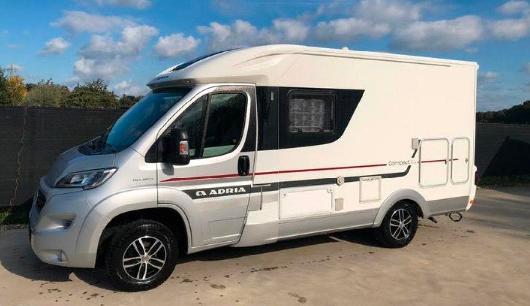 Adria Compact SLS Slide Out Camper - Ruim en Compact, Fiat, Tot en met 3, Particulier, Adria