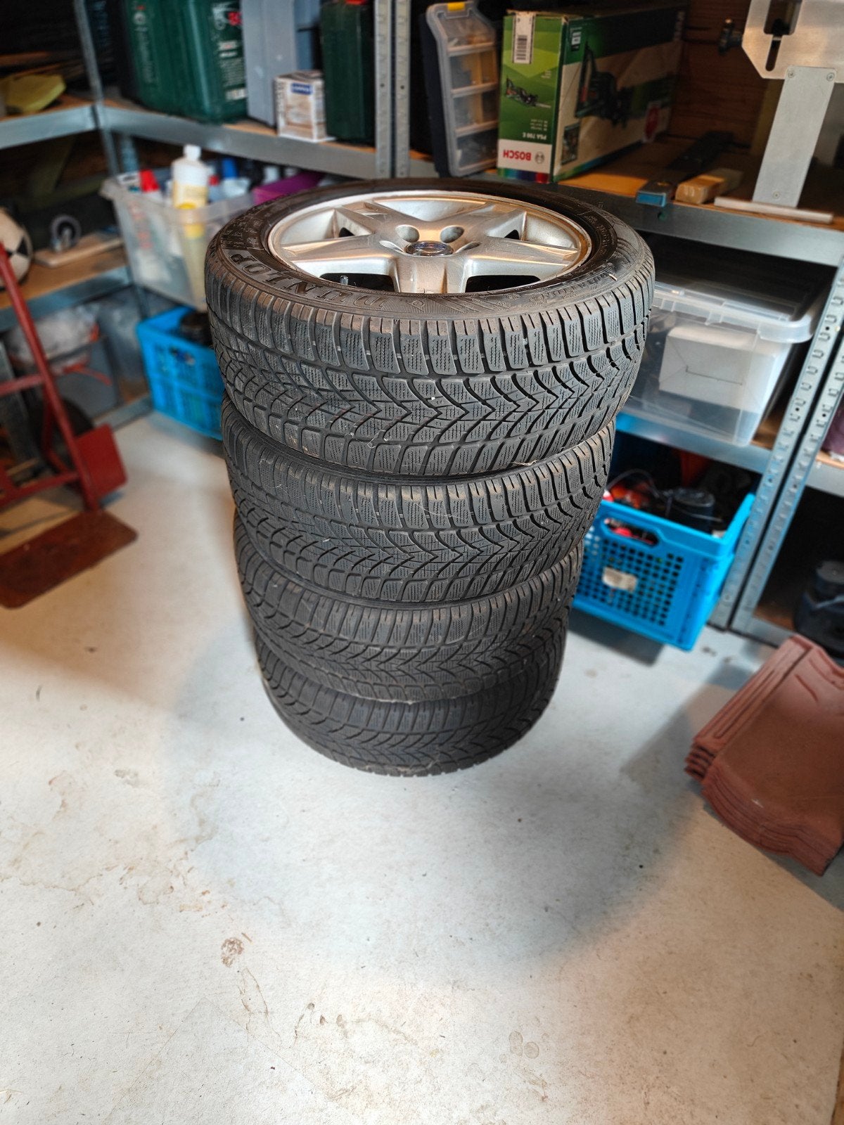 Volvo winterbanden met lichtmetalen velgen 205/55R16, Auto-onderdelen, Banden en Velgen, Ophalen, Gebruikt, 16 inch, Personenwagen