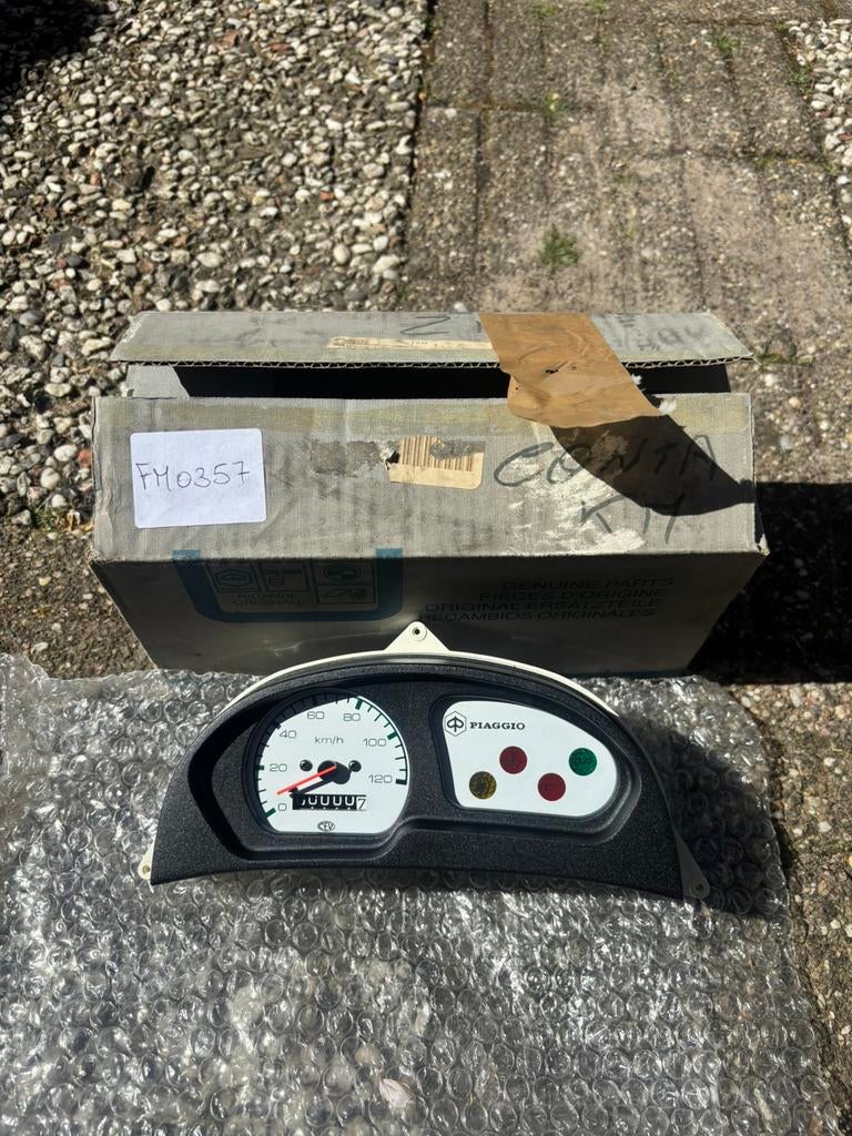 Piaggio zip sp98 120km teller nos nieuw, Fietsen en Brommers, Brommeronderdelen | Scooters, Ophalen of Verzenden, Nieuw, Overige typen