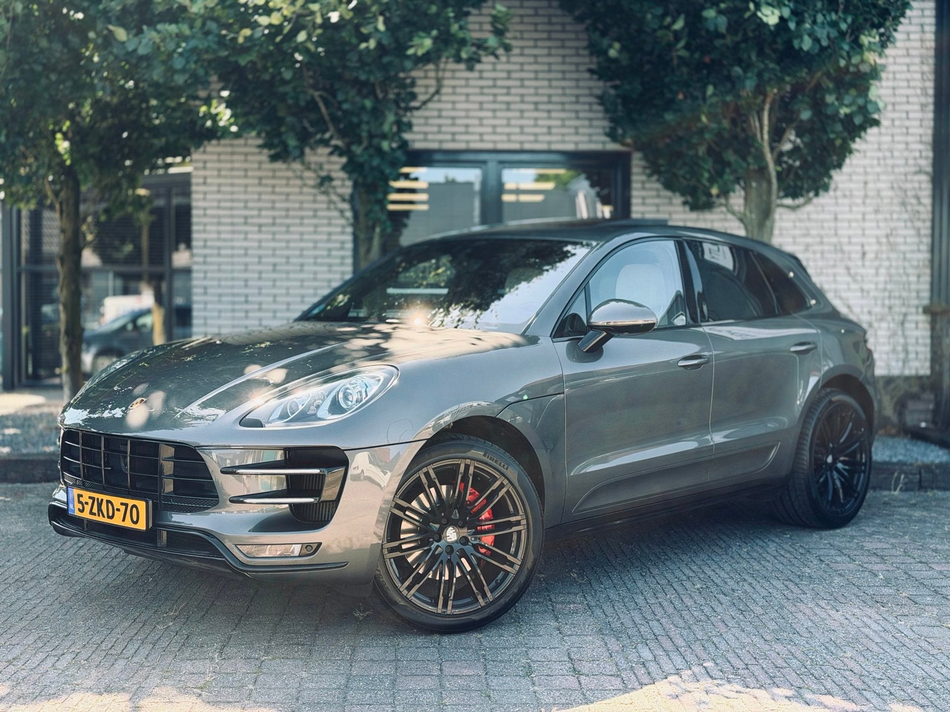 Porsche Macan 3.6 Turbo Origineel NL | Full Options | Nieuwe, Auto's, Automaat, Lichtsensor, Gebruikt, 120 €/maand