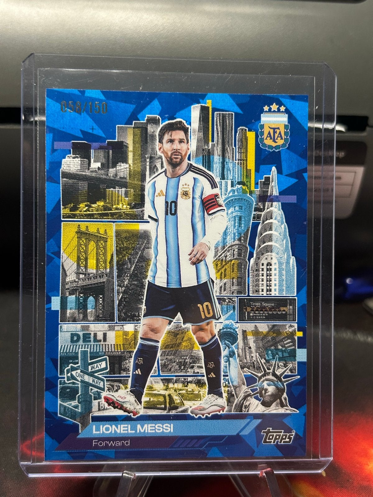 Lionel Messi Topps Spelerskaart - Argentinië, Ophalen of Verzenden, Zo goed als nieuw, Buitenlandse clubs, Spelerskaart