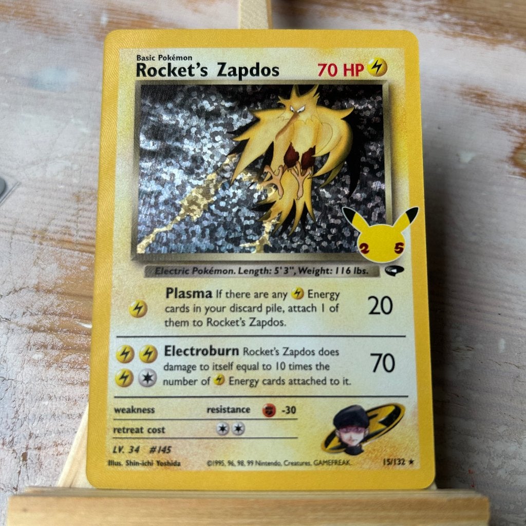 Team rockets zapdos celebration, Ophalen of Verzenden, Nieuw, Losse kaart, Foil