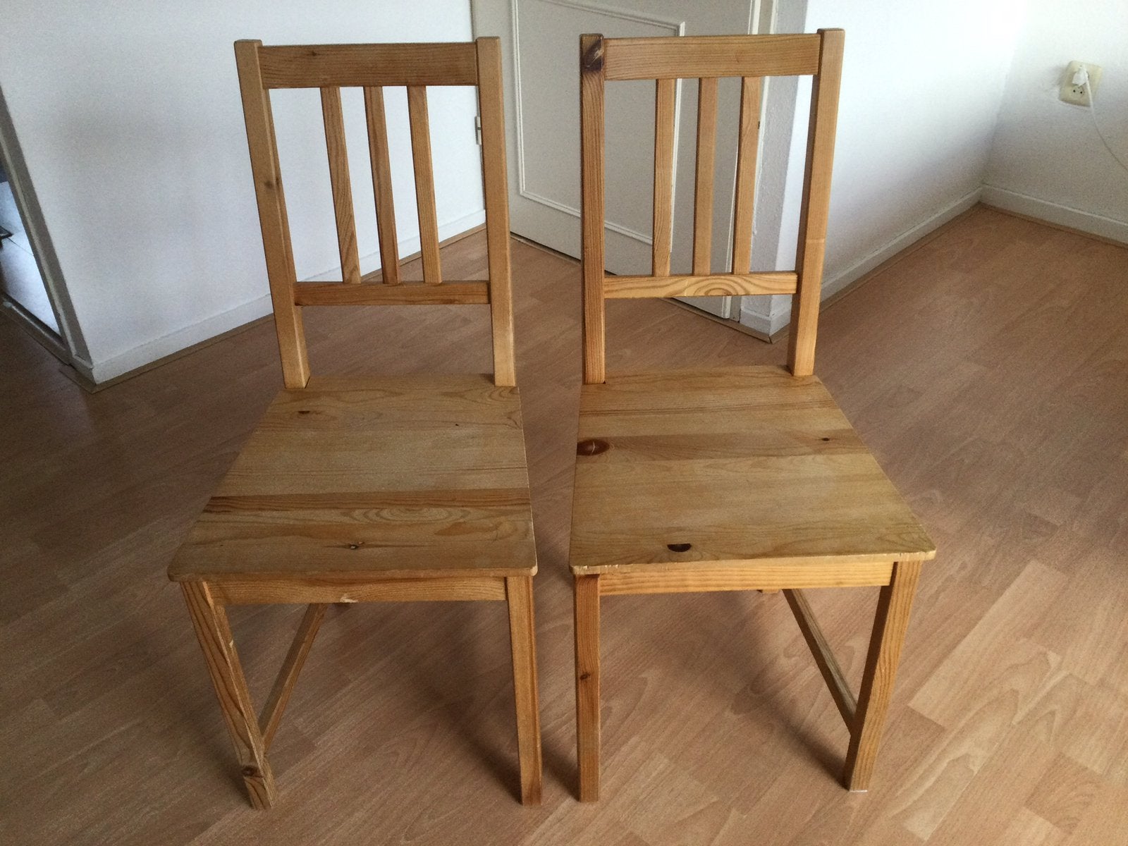 KEA Pinntorp Stoelen - Set van 2, Huis en Inrichting, Stoelen, Gebruikt, Twee, Bruin, Ophalen of Verzenden