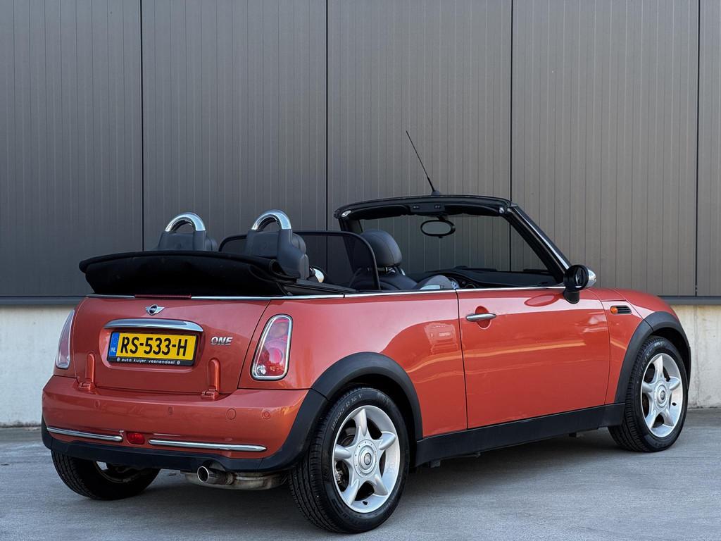 Mini Mini Cabrio 1.6 One / Nette staat / Windscherm / Goed o, Auto's, Gebruikt, Zwart, Cabriolet, 4 stoelen