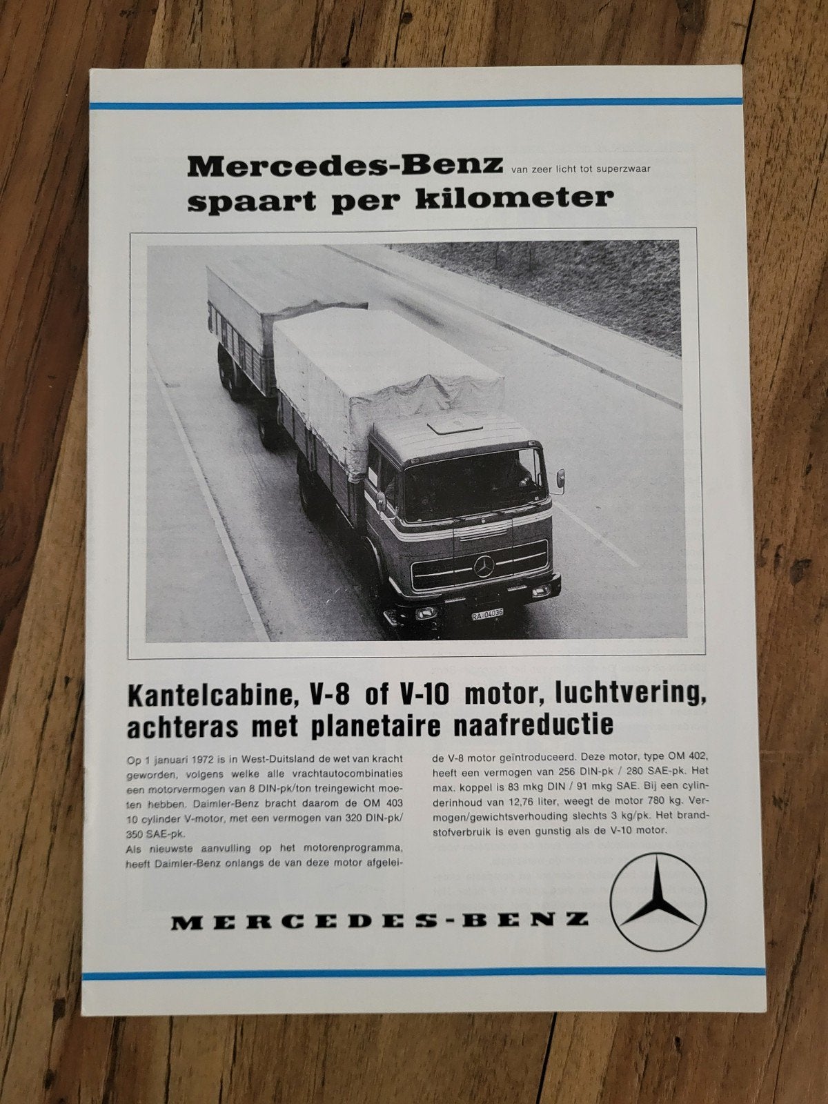 truck folder Mercedes Benz OM 402 V8 dieselmotor, Ophalen of Verzenden, Zo goed als nieuw