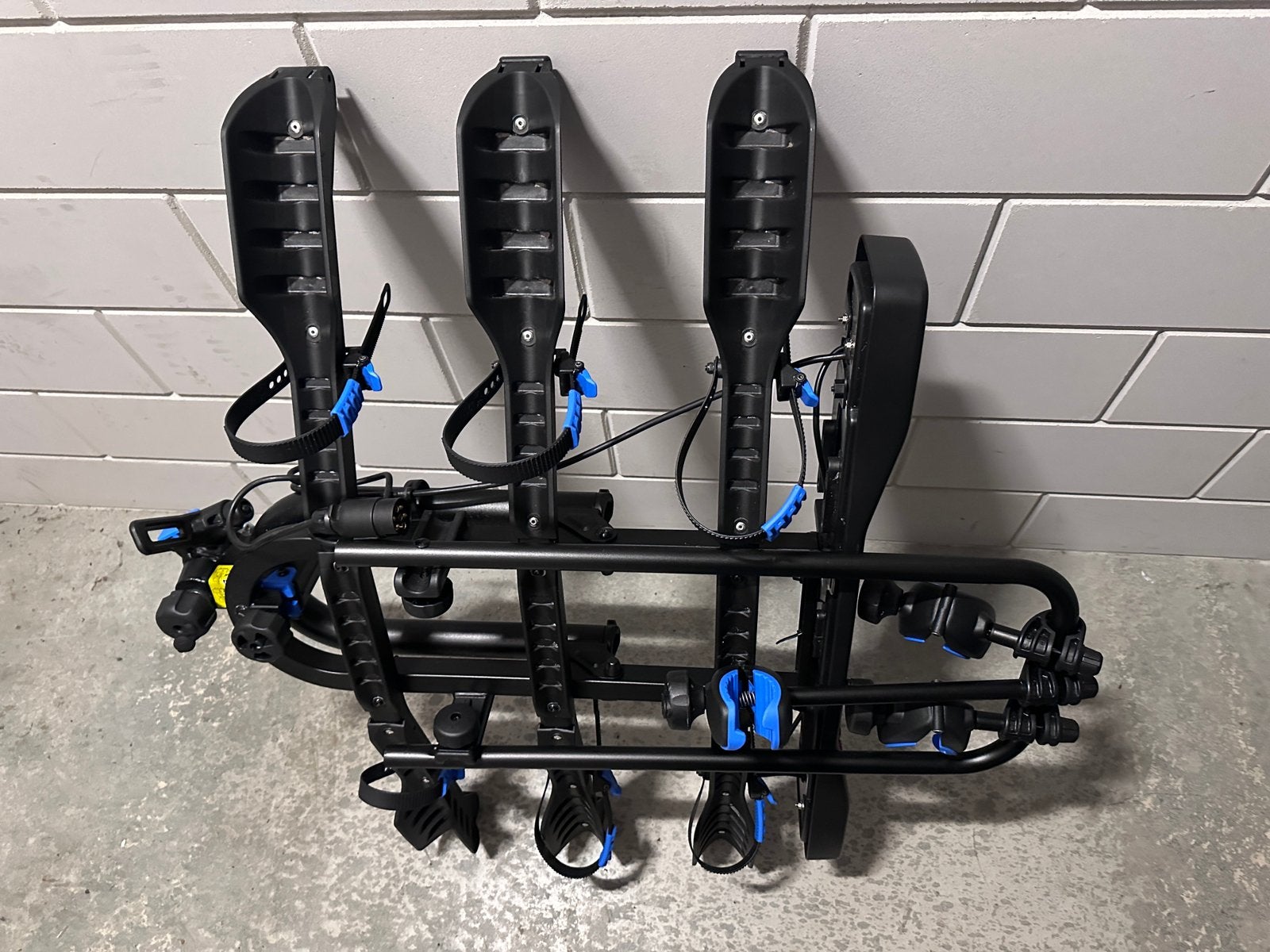 Hapro Atlas Active III (3 fietsen / E-bike geschikt), Ophalen, Zo goed als nieuw, Trekhaakdrager