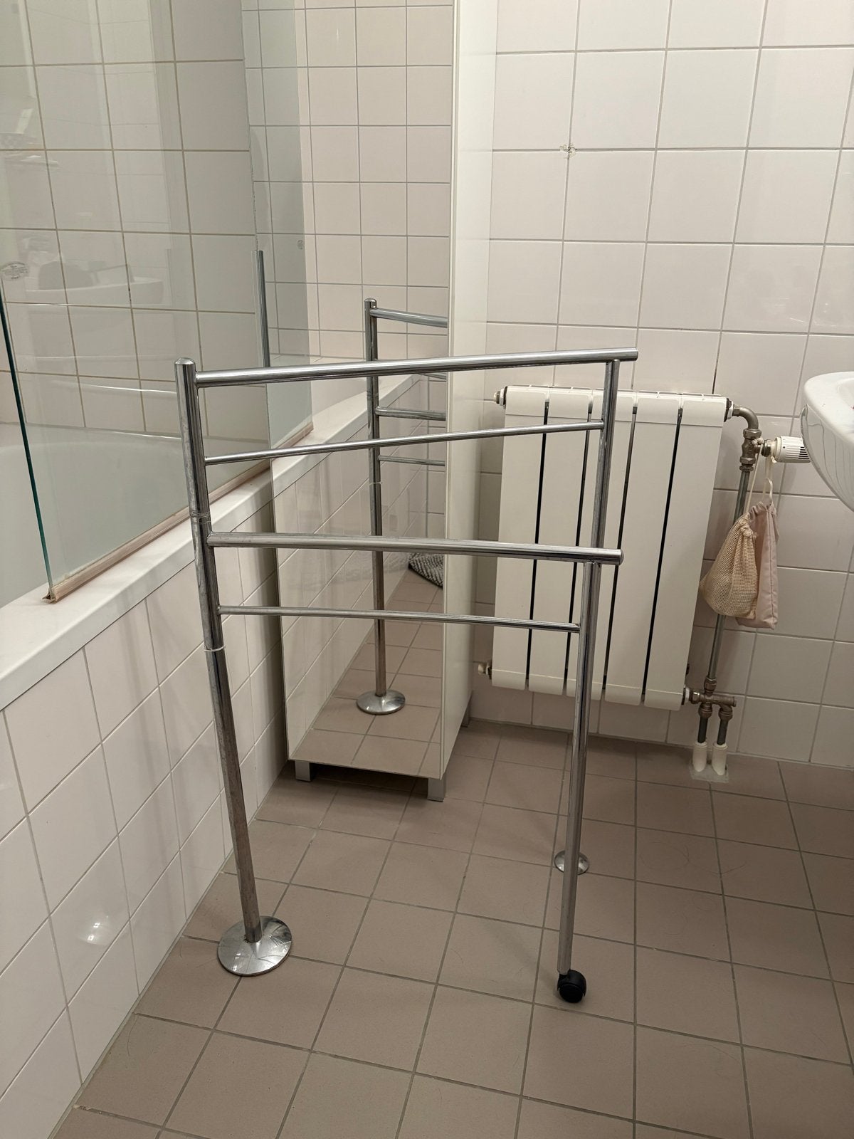 Handdoekrek - Chroom, Ophalen, Gebruikt, Zilver, Handdoekenrek