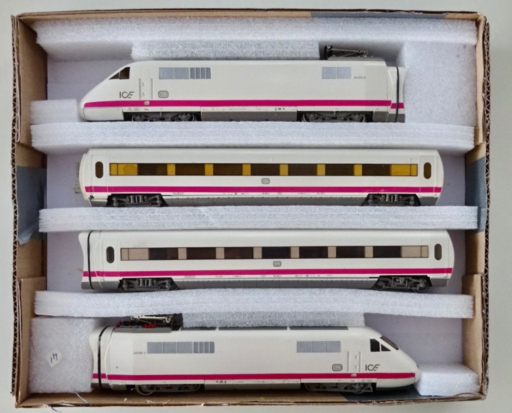 Marklin 4-delige ICE - treinset is DIGITAAL, Hobby en Vrije tijd, Wisselstroom, Ophalen of Verzenden, Märklin, Gebruikt