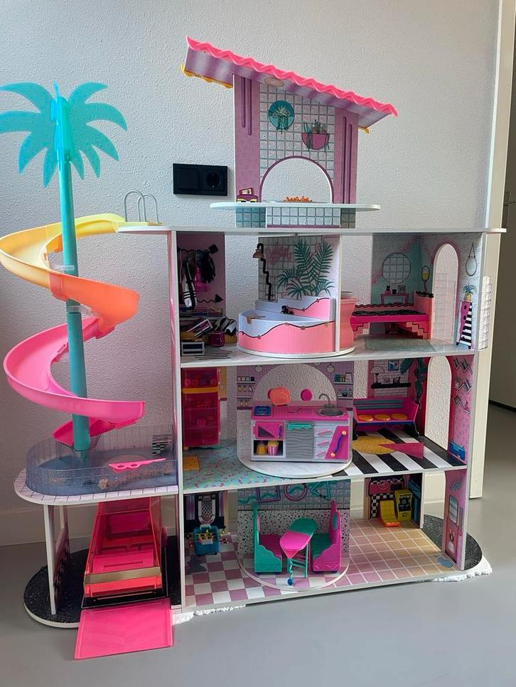 L.O.L. Surprise! O.M.G. Poppenhuis incl. Poppen, Ophalen, Gebruikt, Poppenhuis