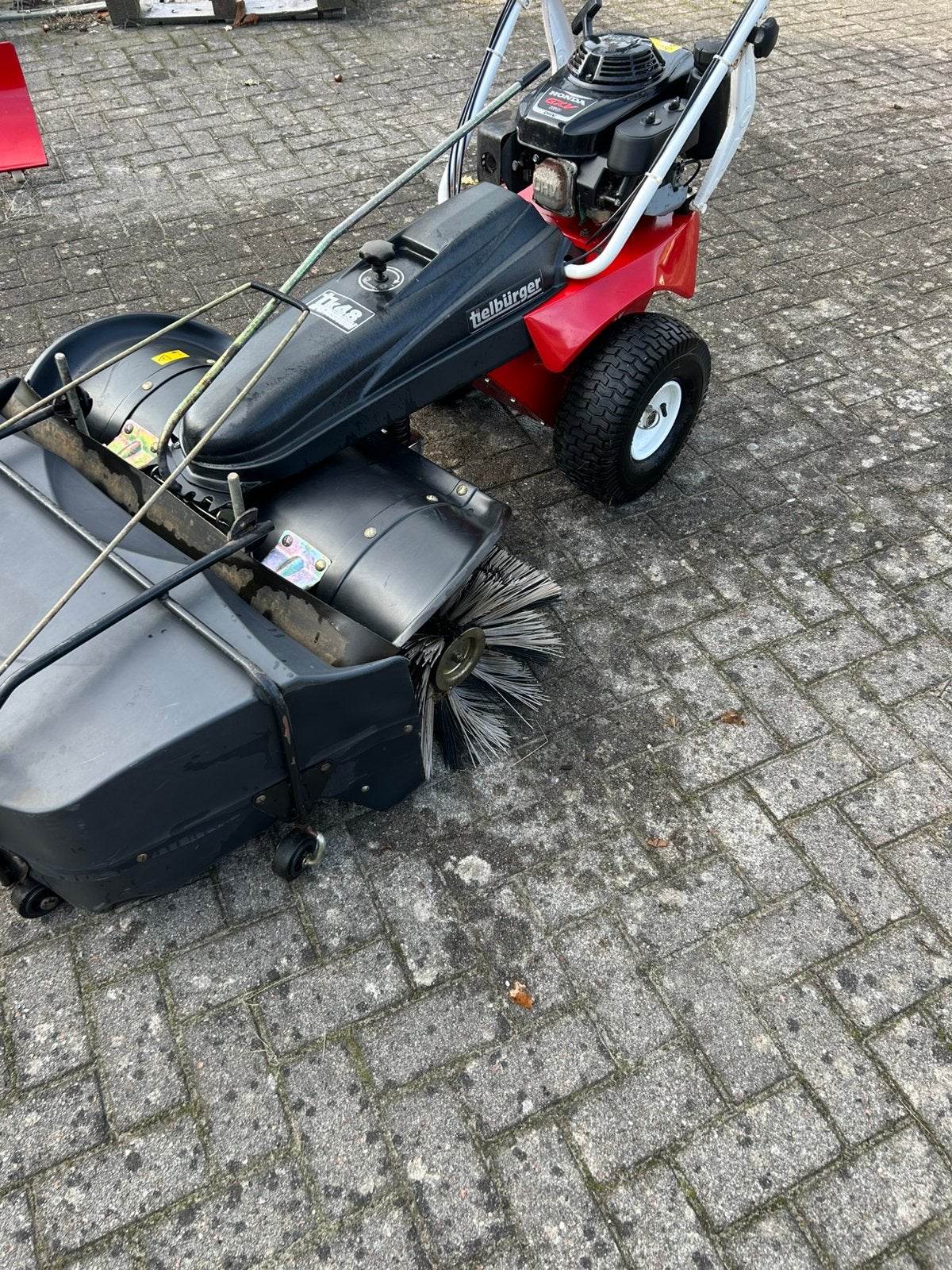 Tielburger TK 48 PRO veegmachine compleet Honda GXV 160, Tuin en Terras, Ophalen, Zo goed als nieuw