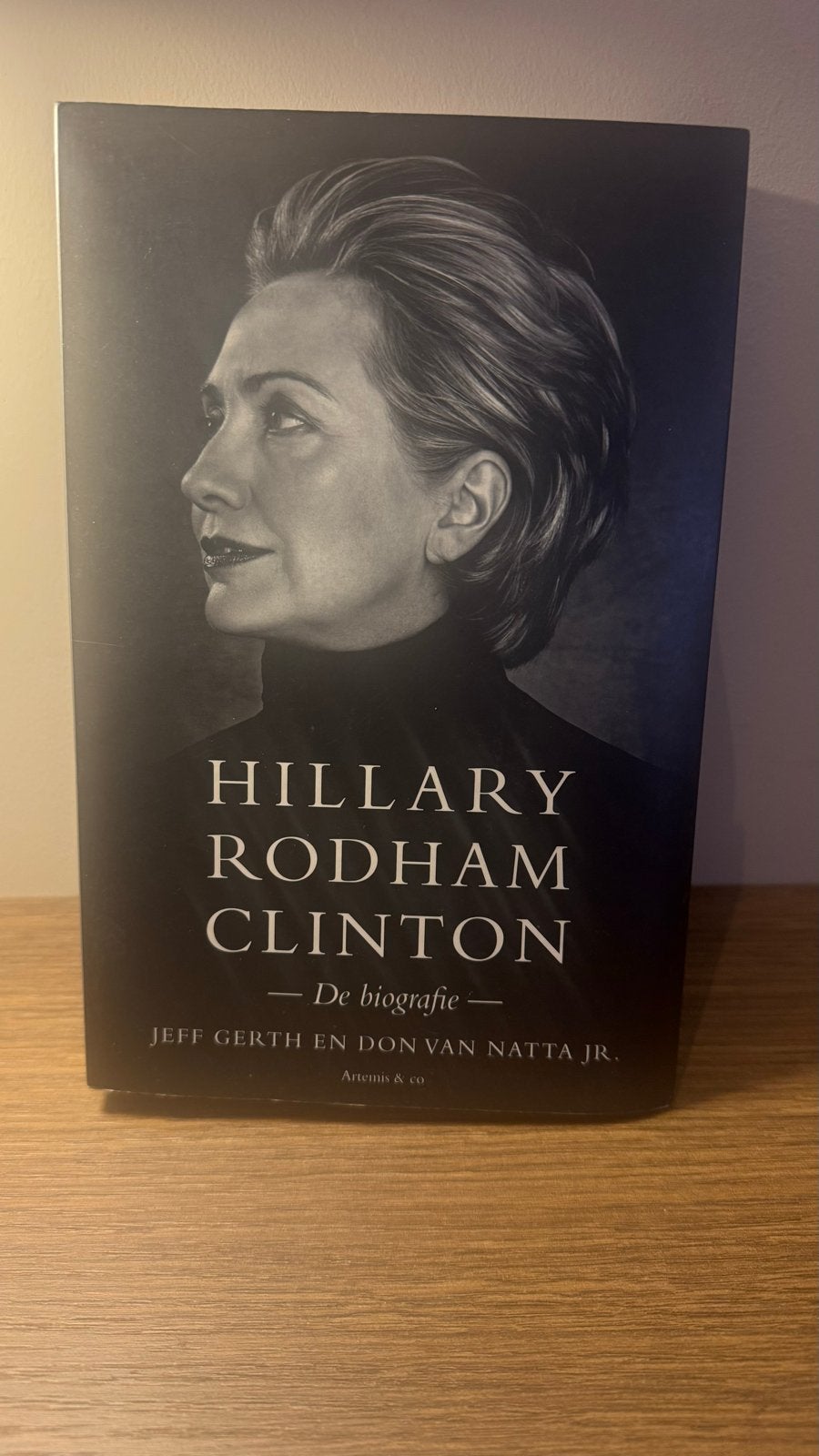 Hillary Rodham Clinton - De biografie, Ophalen of Verzenden, Zo goed als nieuw, Politiek