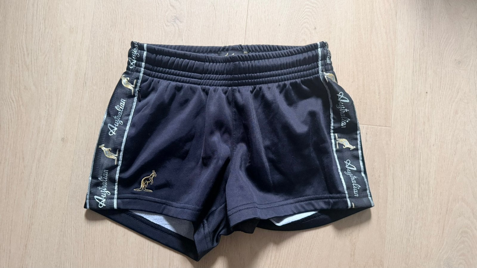 Australian short zwart met zwarte bies, Ophalen, Nieuw, Maat 34 (XS) of kleiner, Zwart