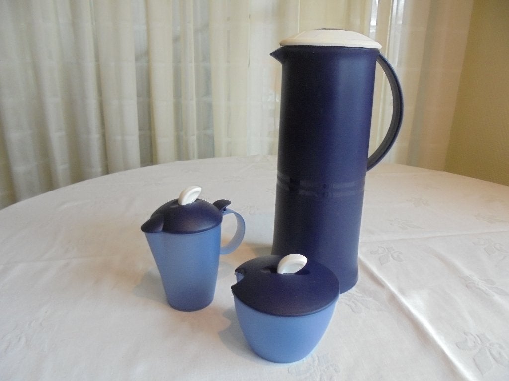 tupperware thermoskan en roomstelletje blauw, Ophalen of Verzenden, Zo goed als nieuw, Blauw, Beker of Kan