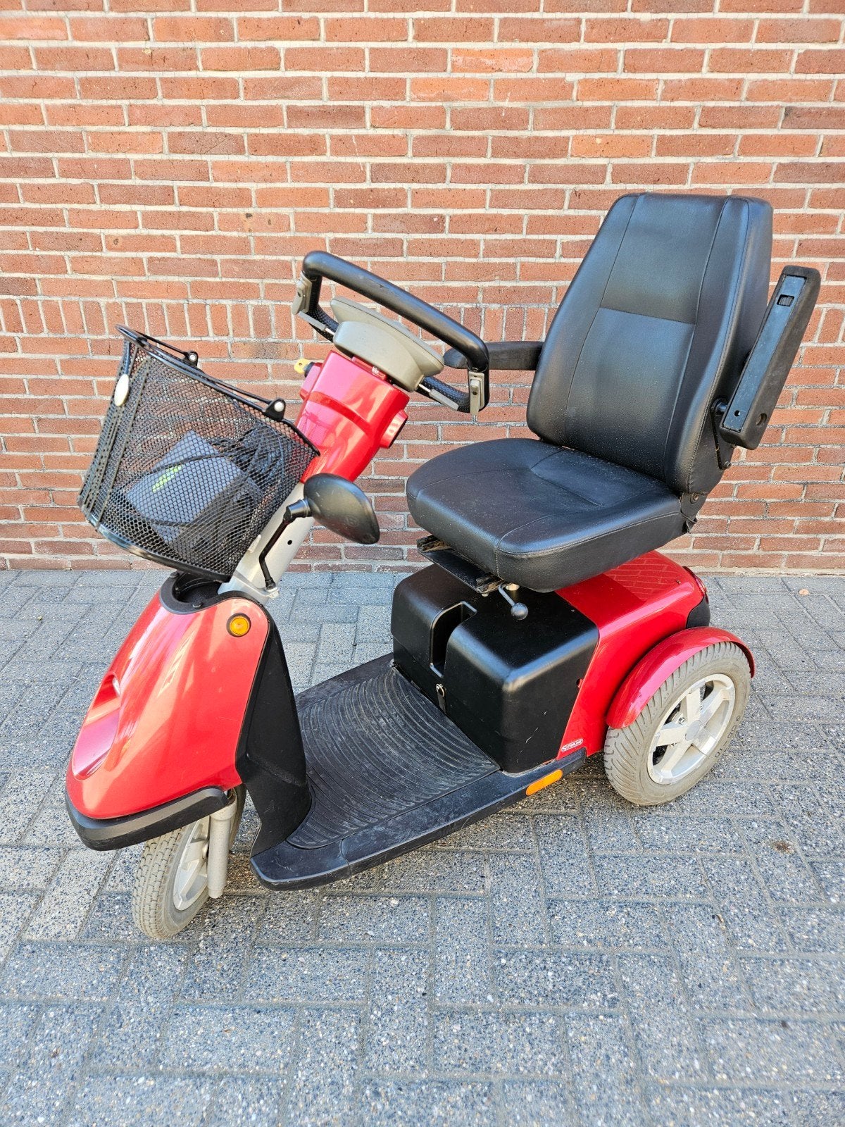 Trophy 6 bj. 2019 met  nieuwe batterijen, Diversen, Brommobielen en Scootmobielen, Ophalen of Verzenden, Zo goed als nieuw, 16 km/u of meer