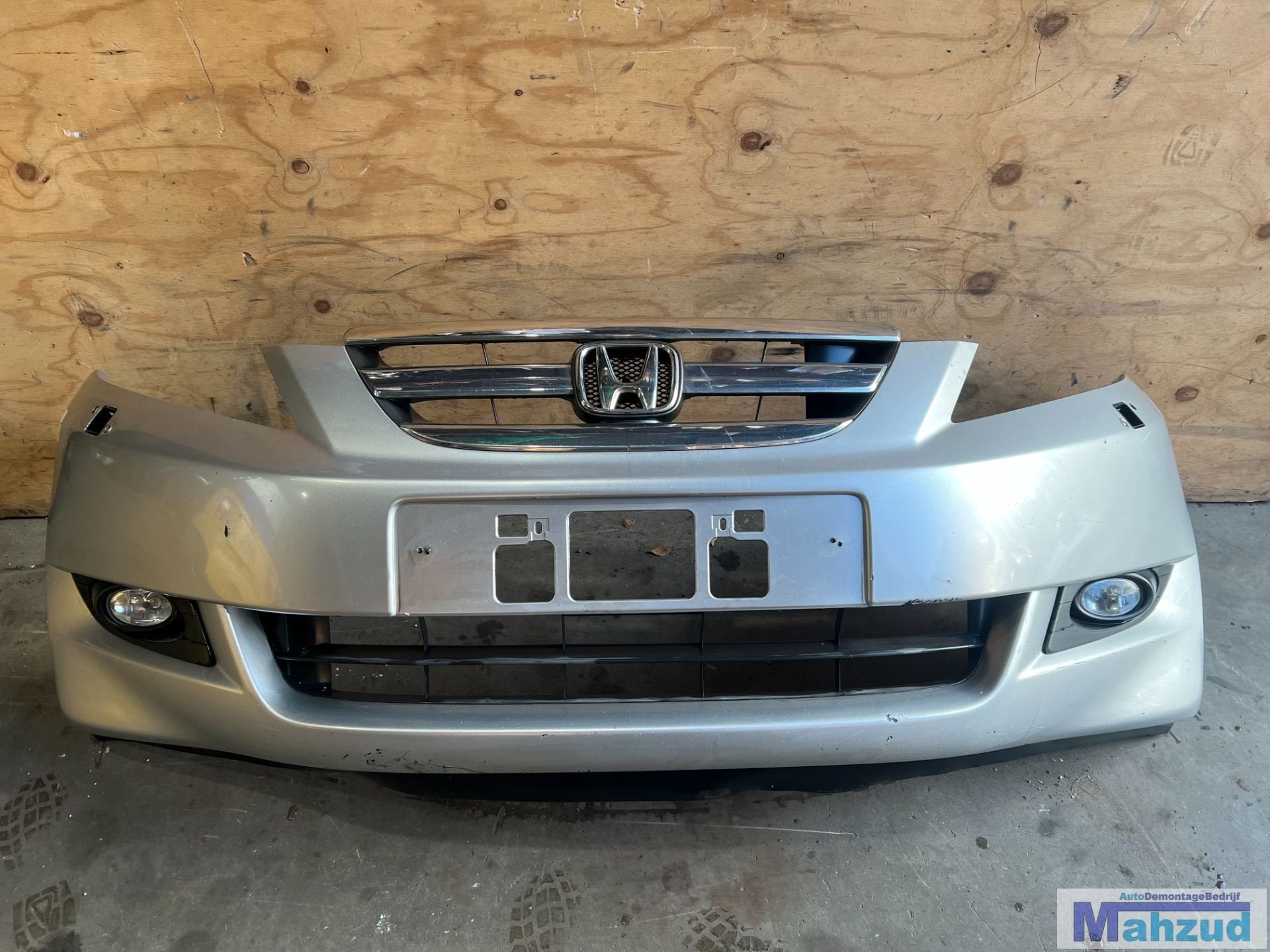 HONDA FR-V Zilver voorbumper 2004-2010, Auto-onderdelen, Gebruikt, Voor, Info@honda.co.jp, Ophalen of Verzenden