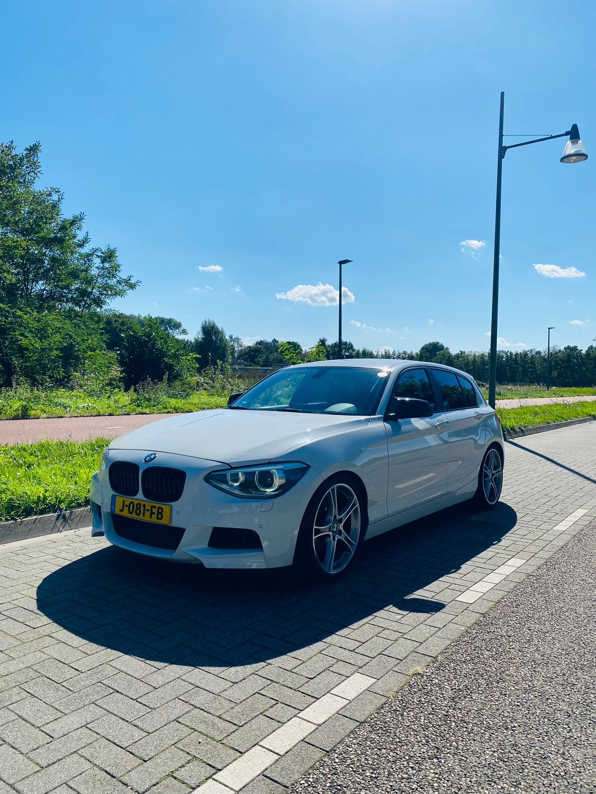 BMW 1-Serie 116I 100KW 5DR 2012 Wit, Auto's, 1-Serie, 4 cilinders, Wit, 1200 kg