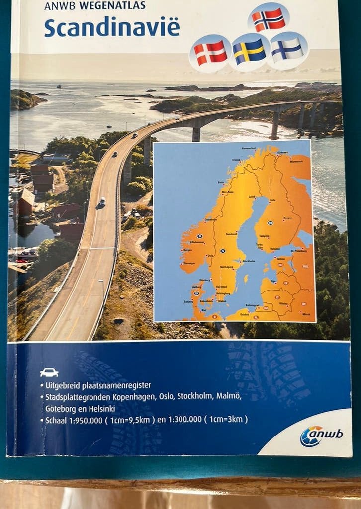 ANWB Wegenatlas Scandinavië, Boeken, Gelezen, Overige gebieden, 2000 tot heden, Ophalen of Verzenden