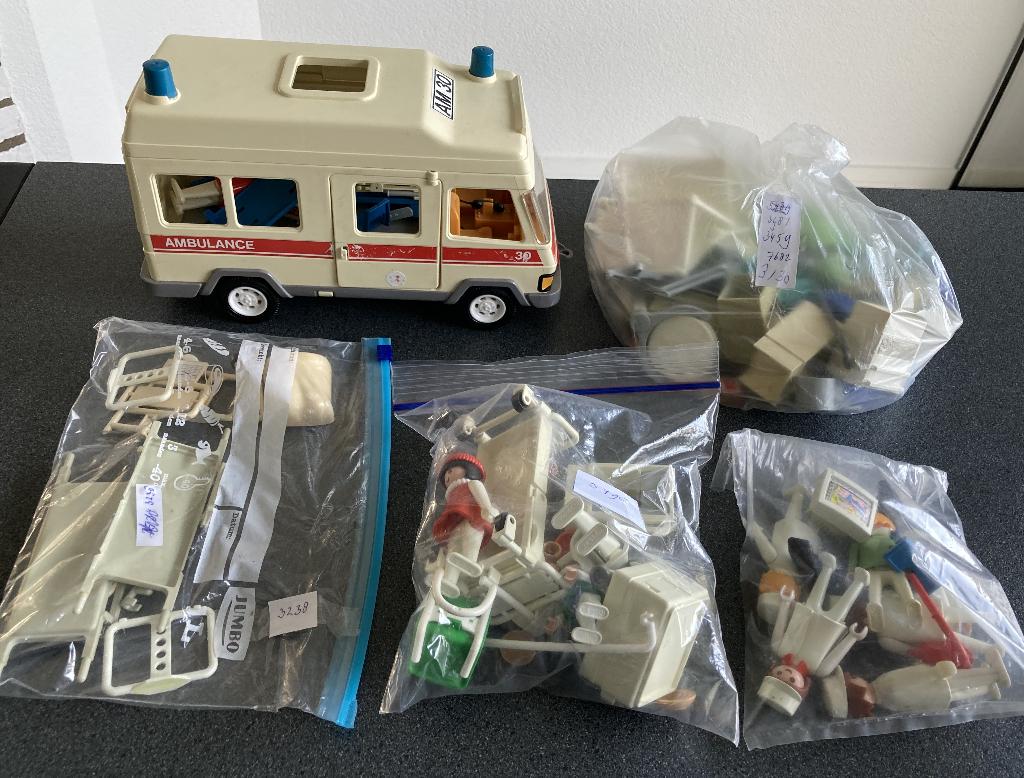 Playmobil onderdelen ziekenhuis ambulance etc., Ophalen of Verzenden, Gebruikt, Complete set