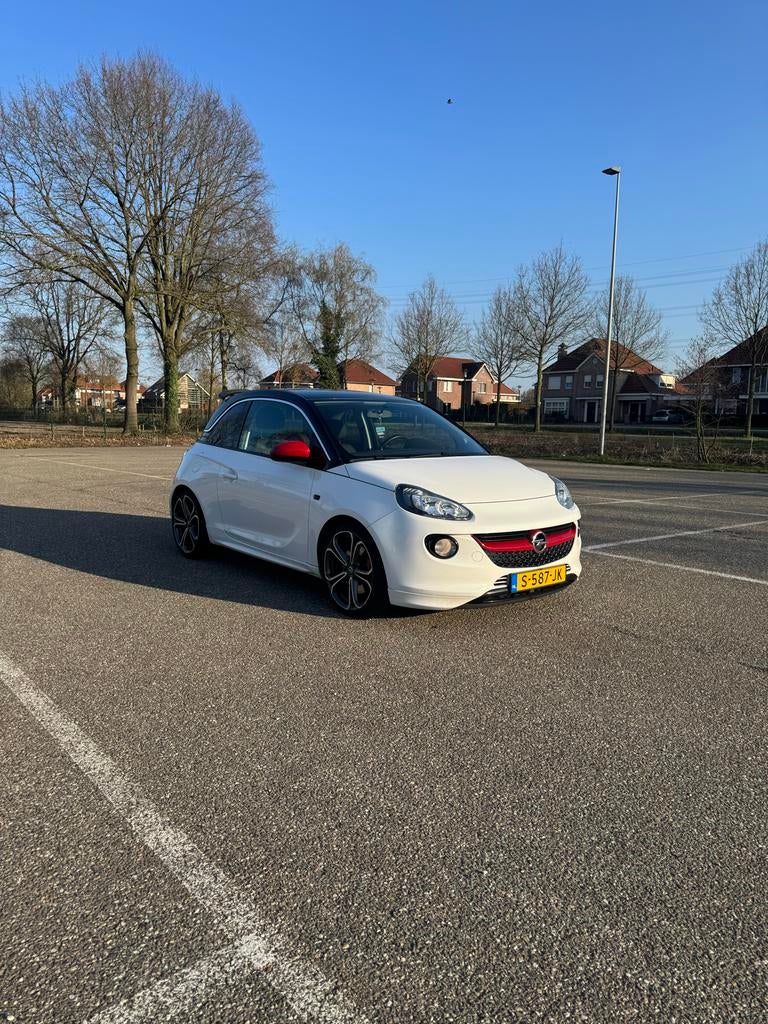 Opel ADAM 1.4 Turbo Start/stop 150PK 2017 Wit, Voorwielaandrijving, 4 cilinders, 4 stoelen, Handgeschakeld