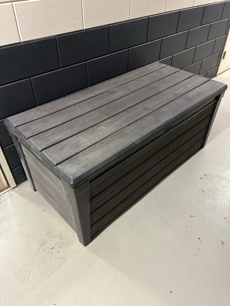 Grote keter kunststof opbergbox voor buiten, grijs, Ophalen, Kunststof, Gebruikt, 100 tot 150 cm