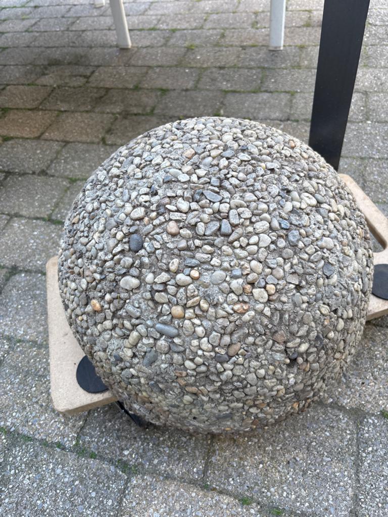 Decoratieve grindbol voor tuin of terras, Tuin en Terras, Tuinbeelden, Ophalen, Gebruikt, Beton, Abstract beeld