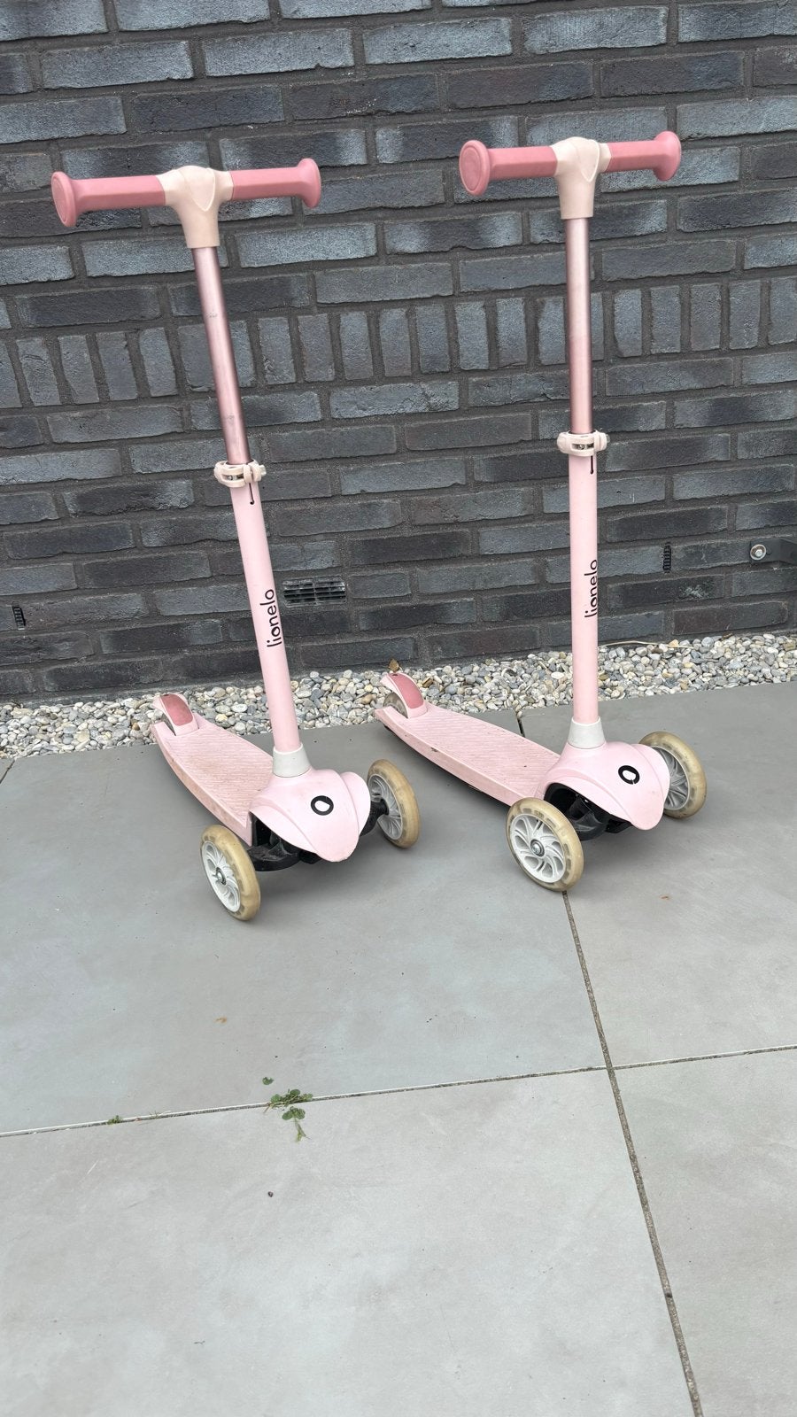 2x Lionelo Roel roze kinderstepjes, Fietsen en Brommers, Steps, Ophalen, Gebruikt, Gewone step