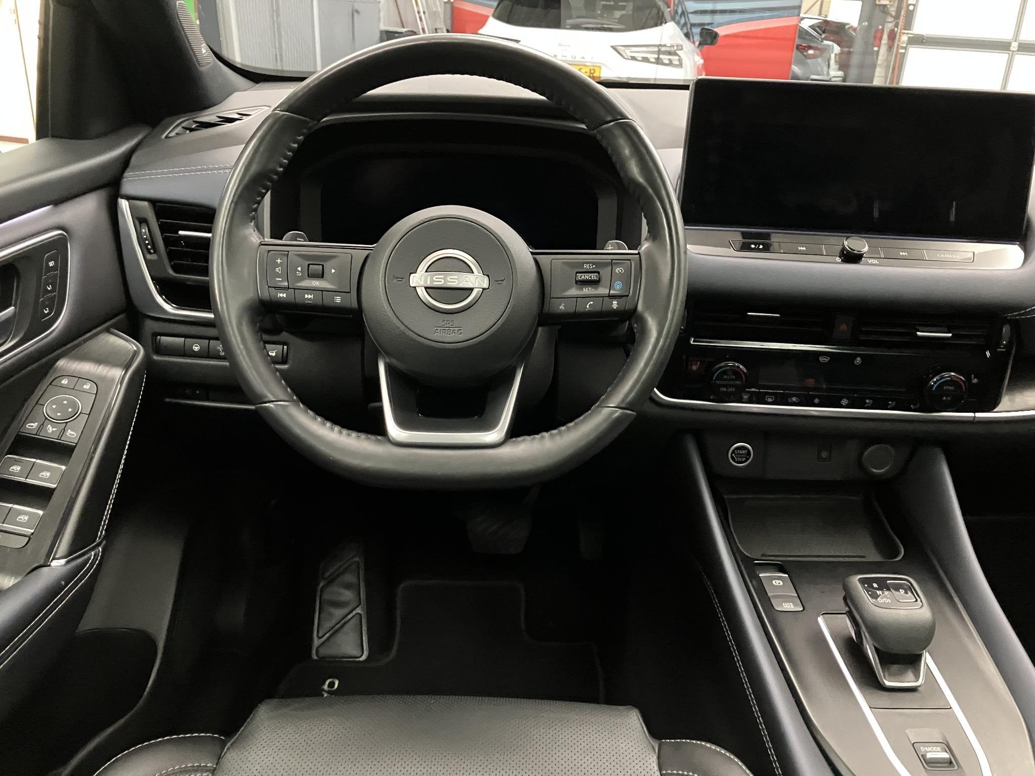 Nissan Qashqai 1.3 MHEV Xtronic Tekna Plus / Trekhaak 1800Kg, Auto's, Euro 6, Zwart, Qashqai, Automatische klimaatregeling