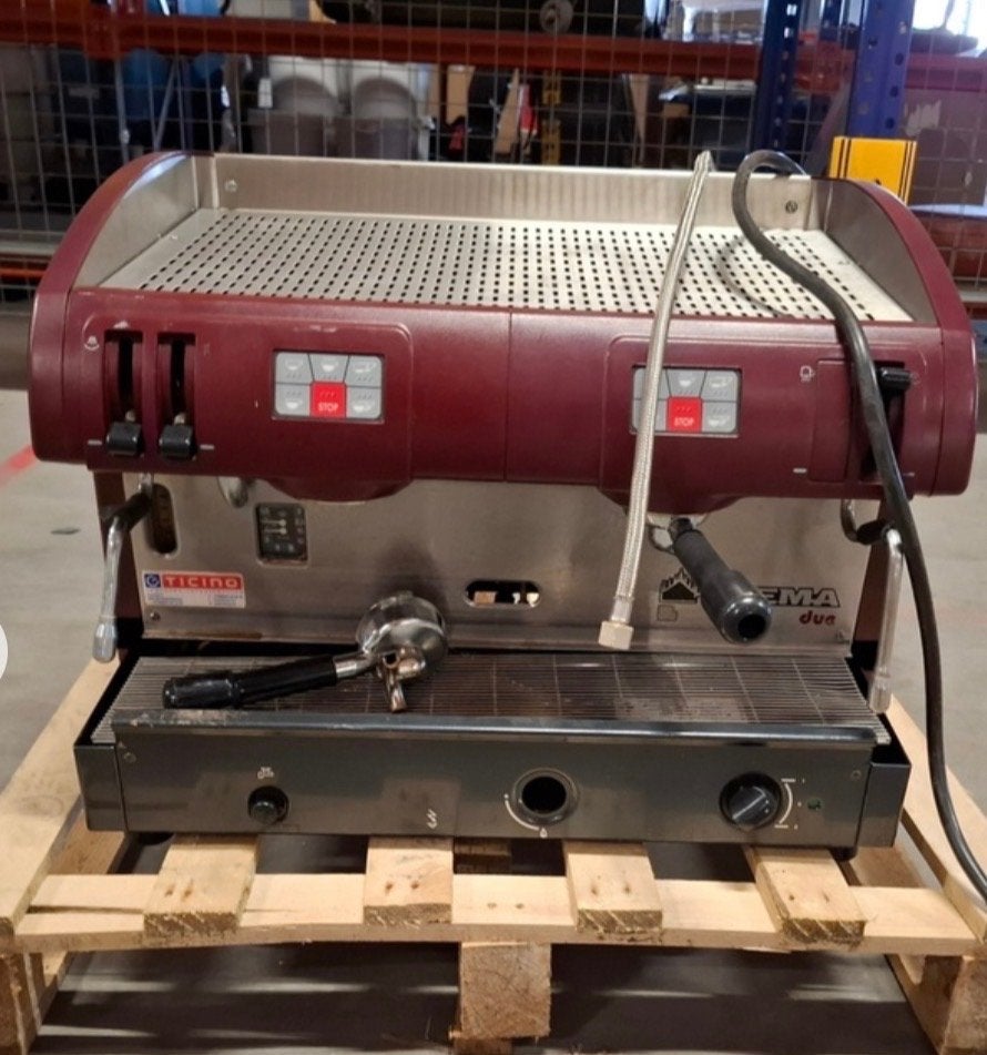 Professionele FAEMA D92/A2 koffiemachine, 10 kopjes of meer, Koffiemachine, Koffiebonen, Niet werkend