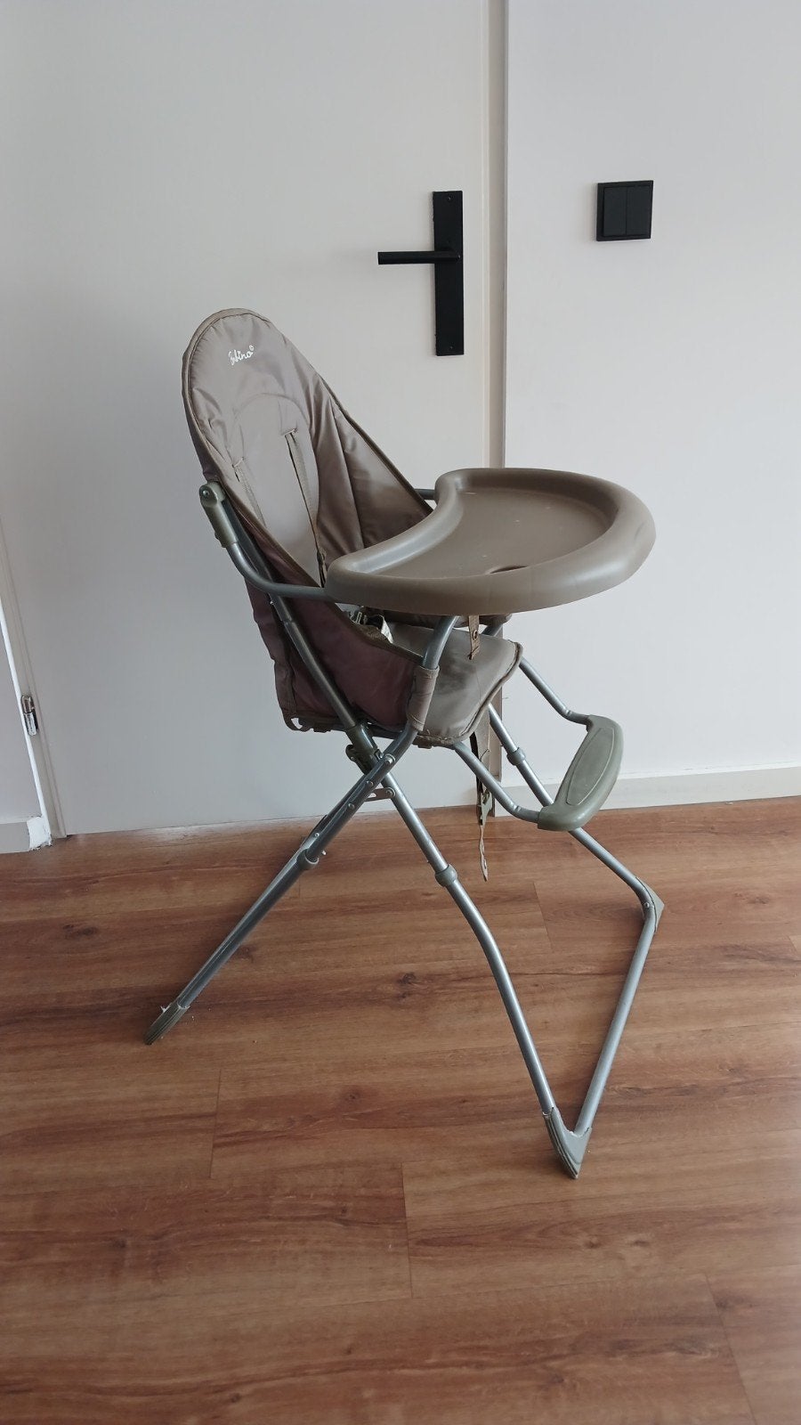 Bambino Kinderstoel - Inklapbaar met Eetblad, Kinderen en Baby's, Ophalen, Gebruikt, Inklapstoel, Afneembaar eetblad