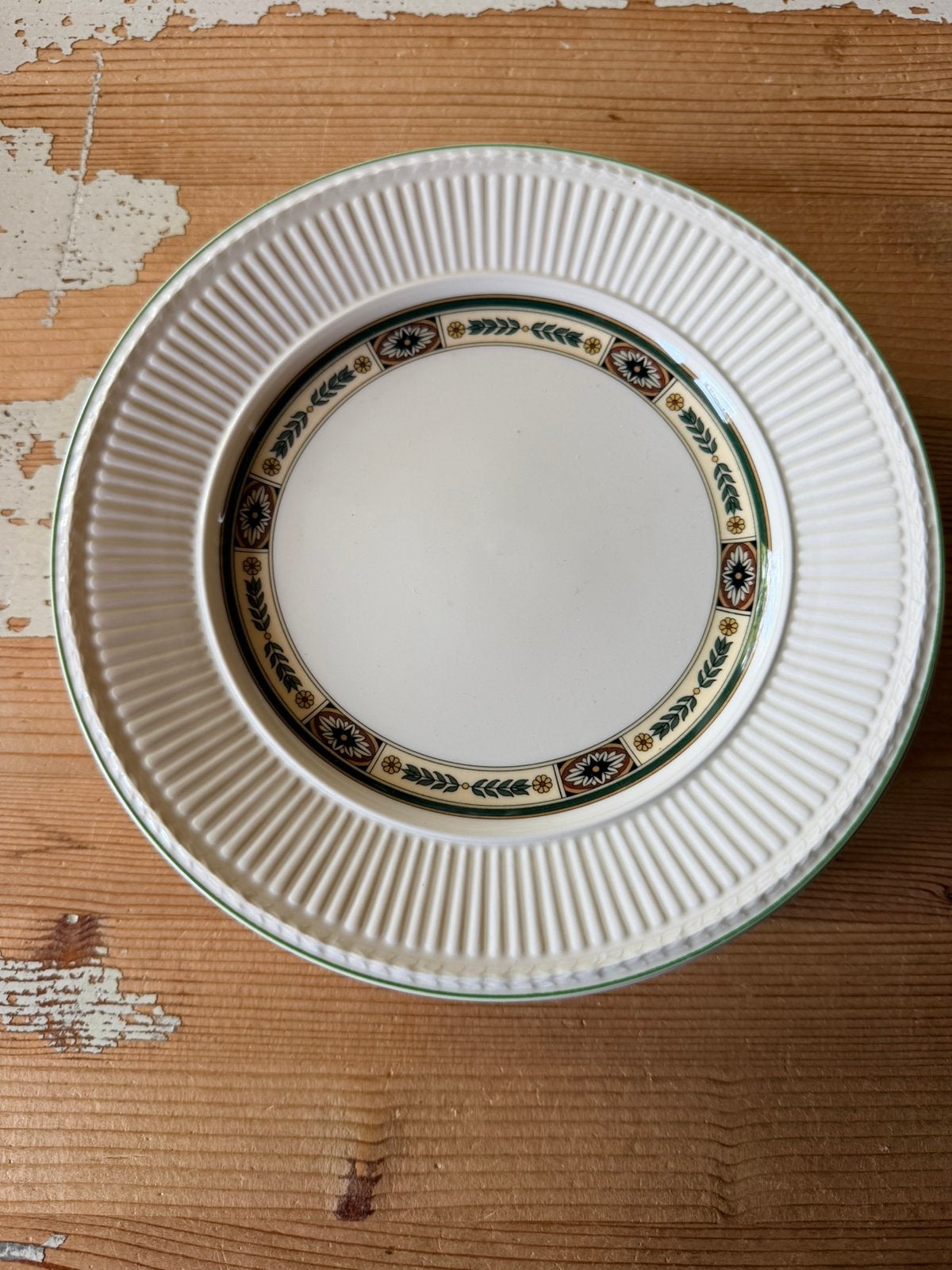 Wedgwood  CARLTON, Ophalen of Verzenden, Zo goed als nieuw, Porselein