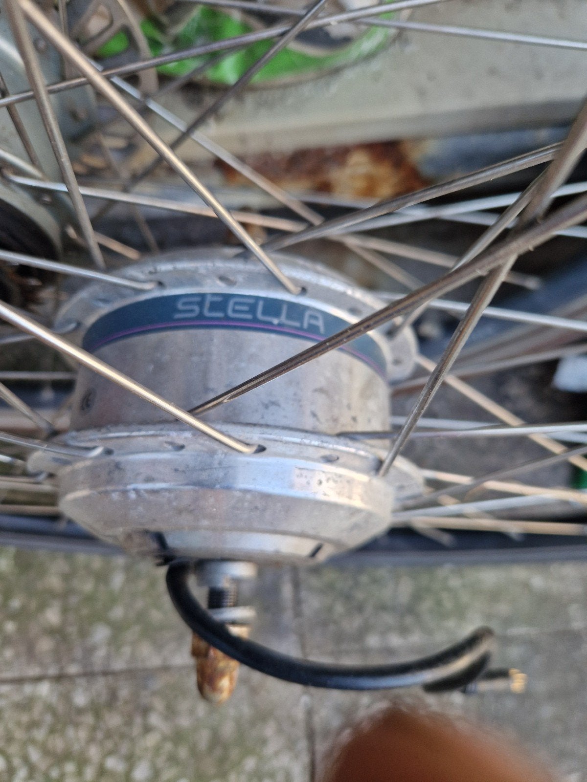STELLA Motorwiel in goede staat 28 inch, Fietsen en Brommers, Ophalen, Zo goed als nieuw, Overige typen
