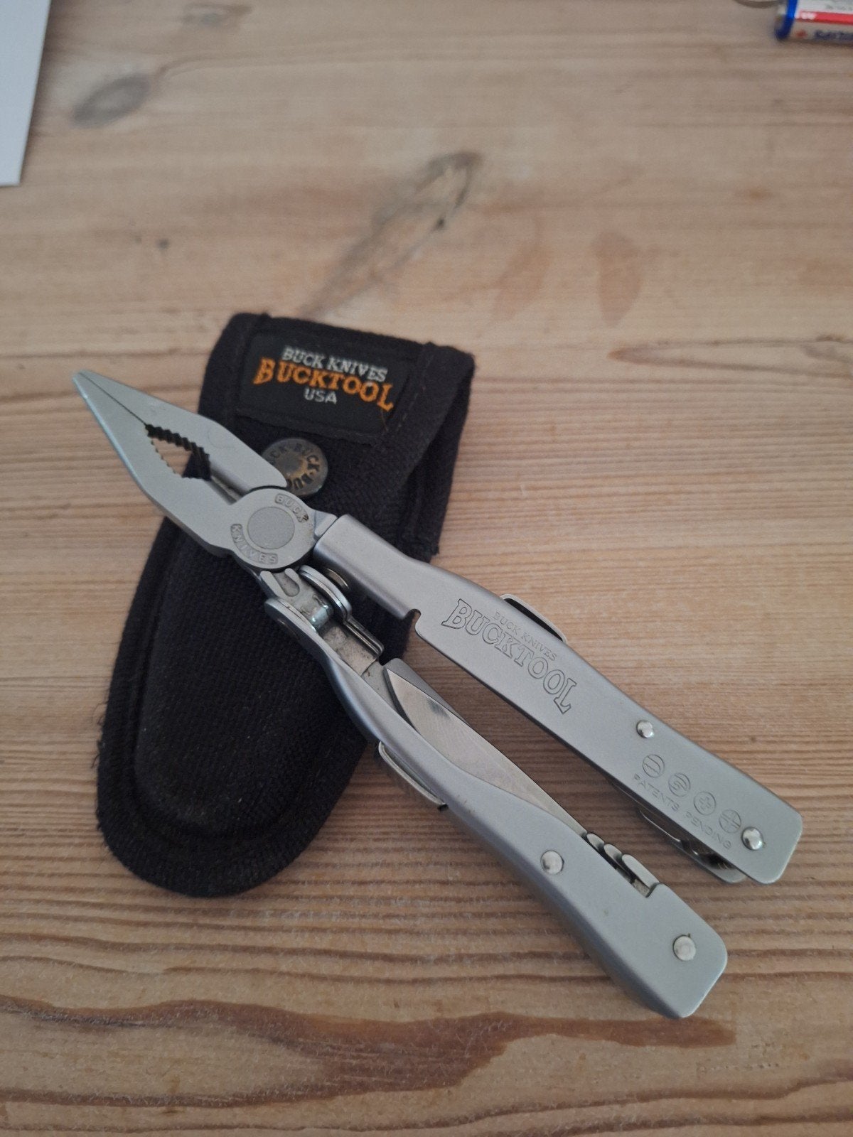 Buck multitool, Caravans en Kamperen, Kampeergereedschap, Ophalen