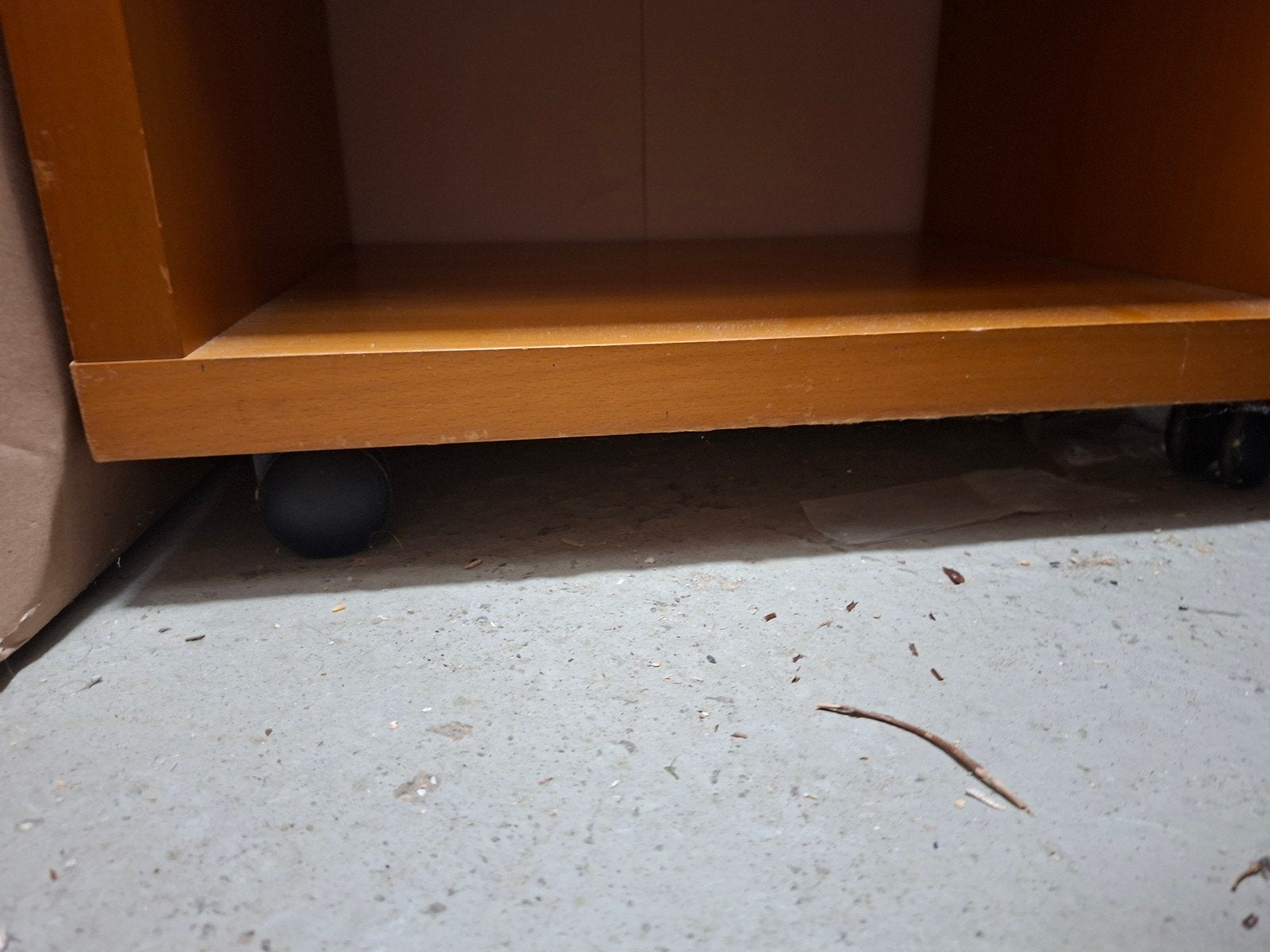 Houten kastje met wielen - Handig en verplaatsbaar, Ophalen