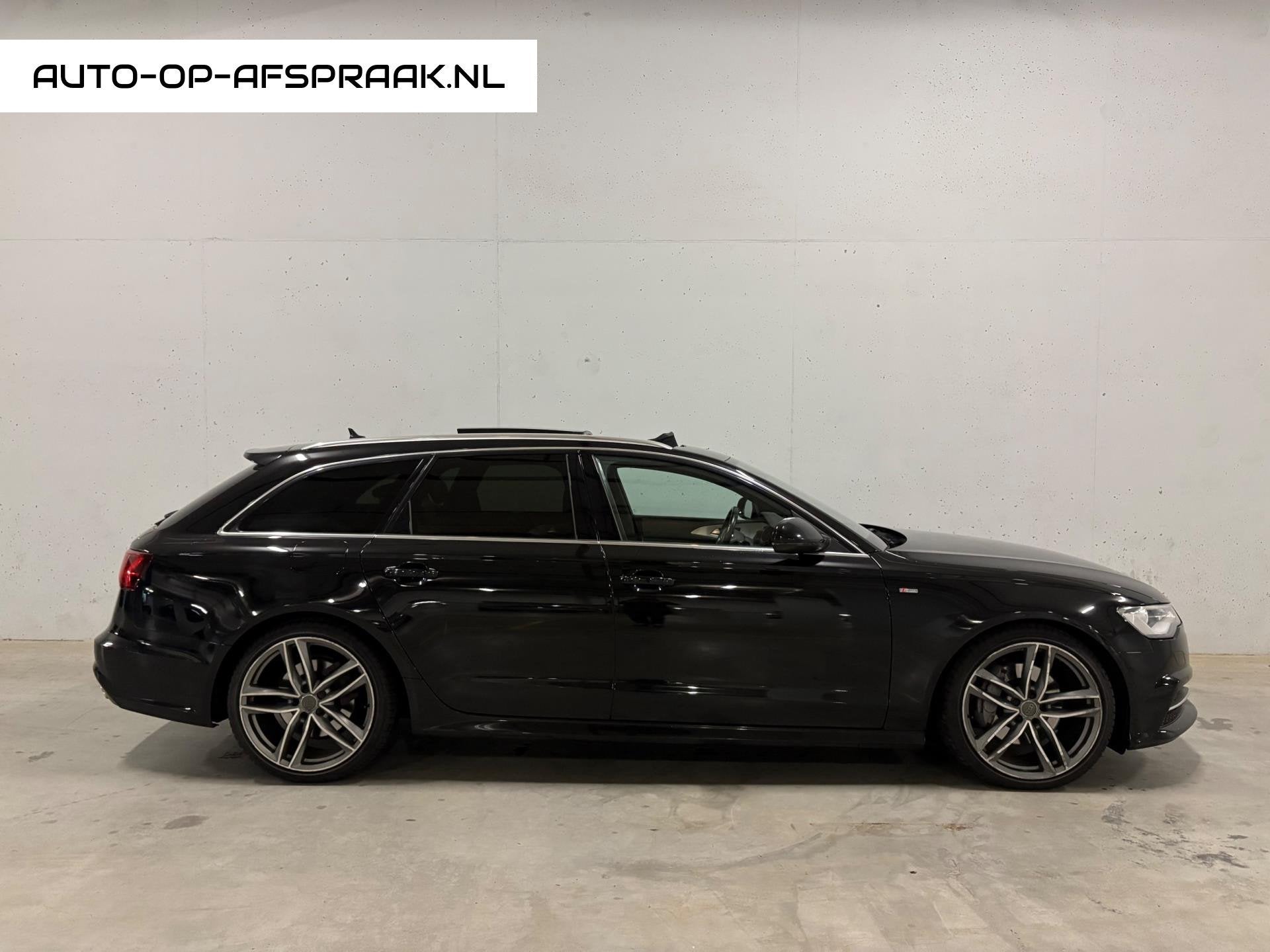 Audi A6 Avant 3.0 TDI quattro S-Line Pano Leer Navi Camera, Auto's, Automaat, Dealer onderhouden, Gebruikt, Euro 6