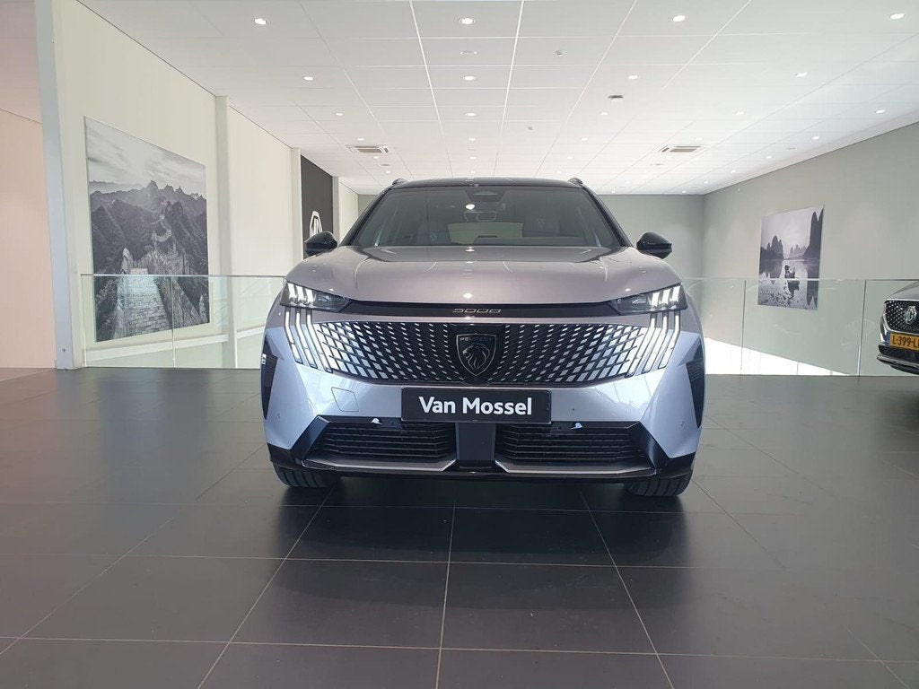 Peugeot e-5008 GT 73 kWh | 360 graden camera | Voorstoelen v, Auto's, Peugeot, Stof, 213 pk, 502 km, 7 stoelen