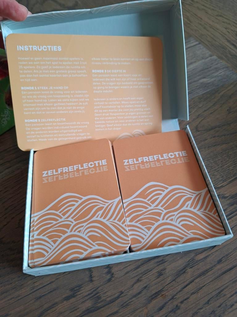You're Not The Only One - Voor tieners, Vertellis, Vijf spelers of meer, Ophalen of Verzenden, Zo goed als nieuw, Indra Zouwers & Vertaells