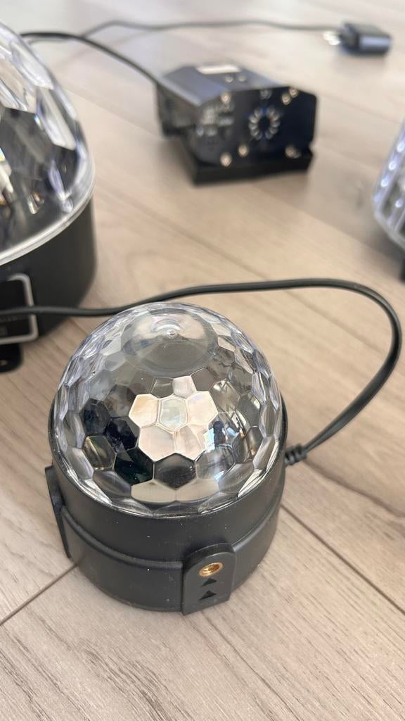 4 discolampen  LED Feestverlichting, Ophalen of Verzenden, Zo goed als nieuw, Discobol, Geluidgestuurd