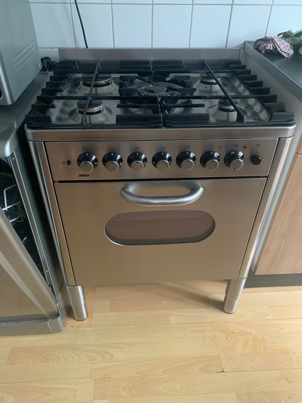 5 pits gasfornuis met oven, Witgoed en Apparatuur, Fornuizen, Ophalen, Gebruikt, Minder dan 85 cm, 60 cm of meer