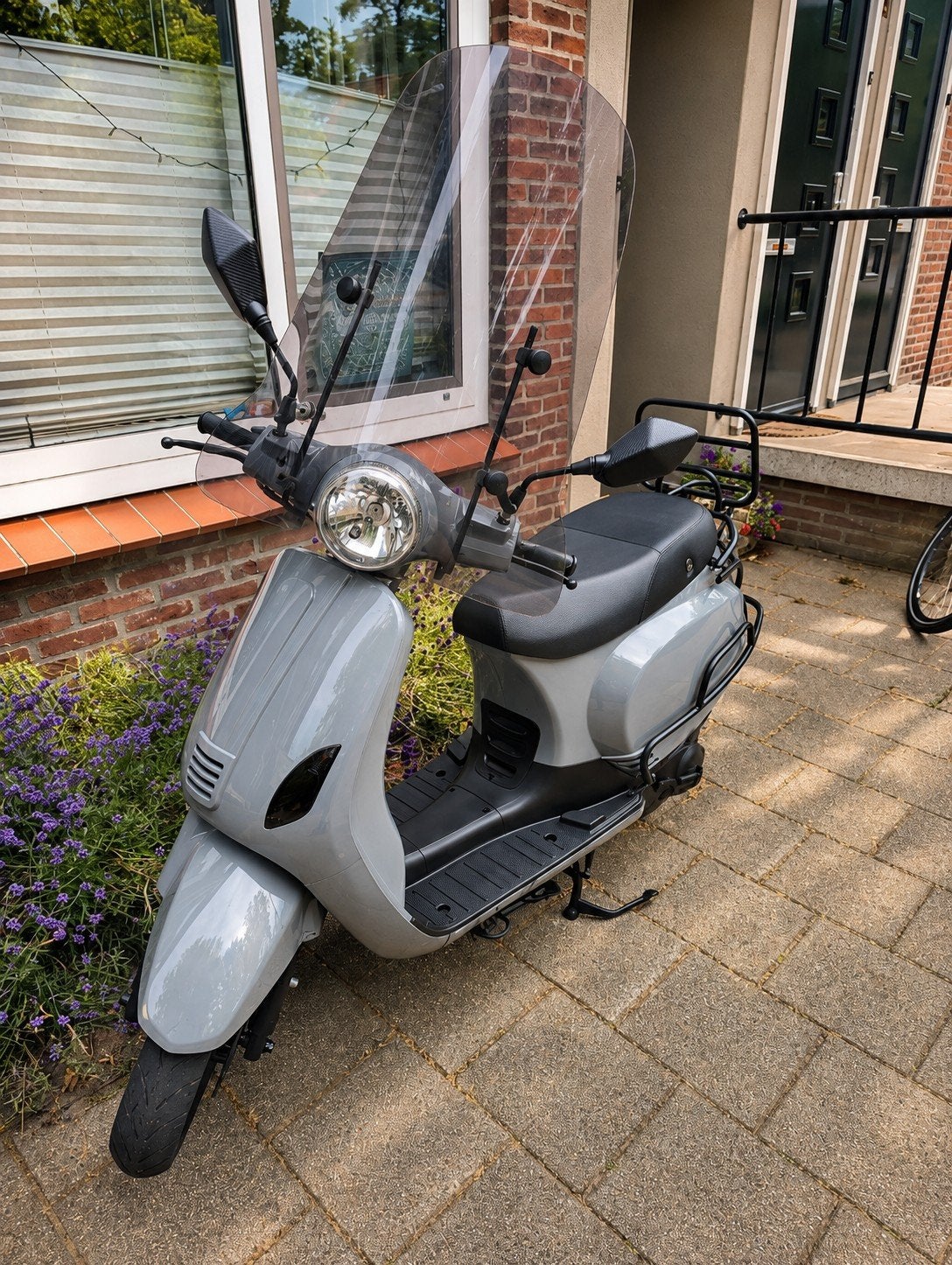 Stoere scooter!, Fietsen en Brommers, Ophalen of Verzenden, Zo goed als nieuw, Benzine, Overige merken