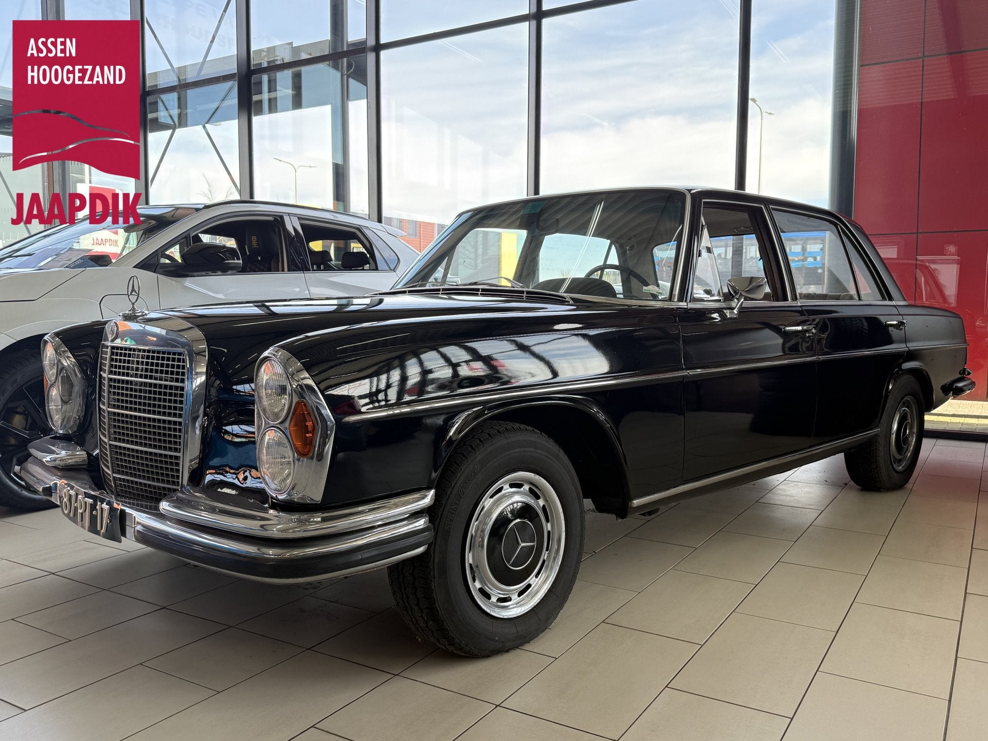 Mercedes-Benz 280 SEL BWJ 1972 3.5 V8 200 PK STUURVERSNELLIN