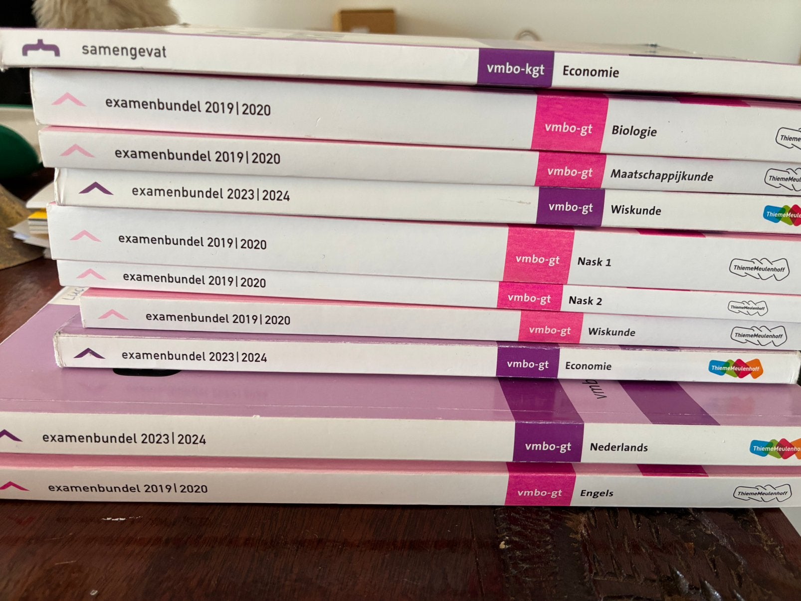 Set examenbundels, Boeken, Ophalen of Verzenden, Gelezen, VMBO