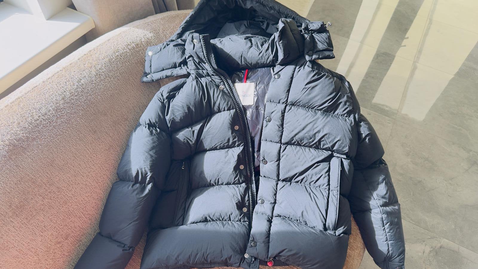 Moncler vezere winterjas maat 4, Ophalen of Verzenden, Zo goed als nieuw, Maat 48/50 (M), Zwart