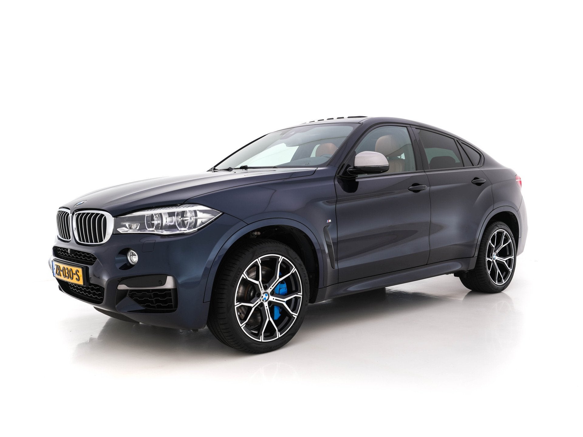 BMW X6 M50d M-Sportpack Aut. *PANO | LEATHER | FULL-LED | HA, Automaat, 15 km/l, Gebruikt, Euro 6