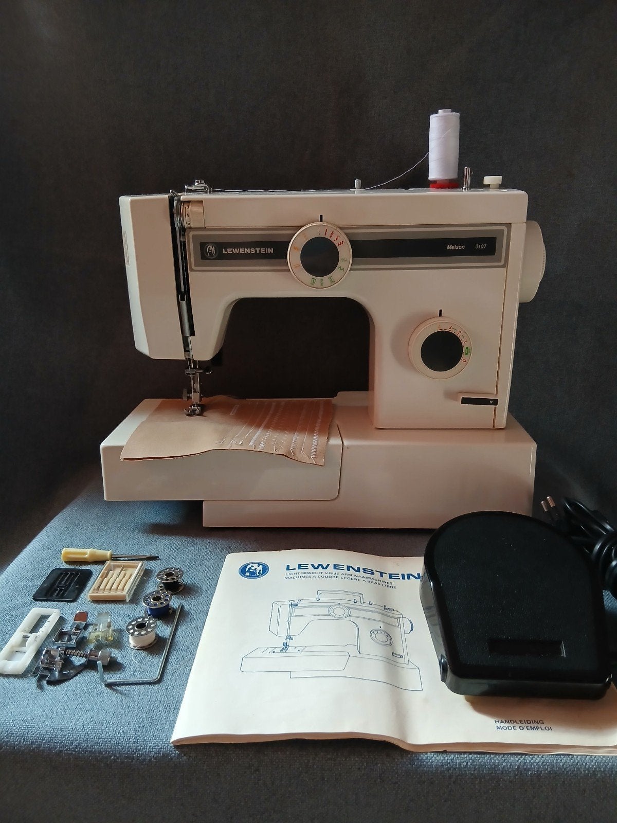 Lewenstein Melson 3107 Naaimachine, Ophalen of Verzenden, Naaimachine, Overige merken
