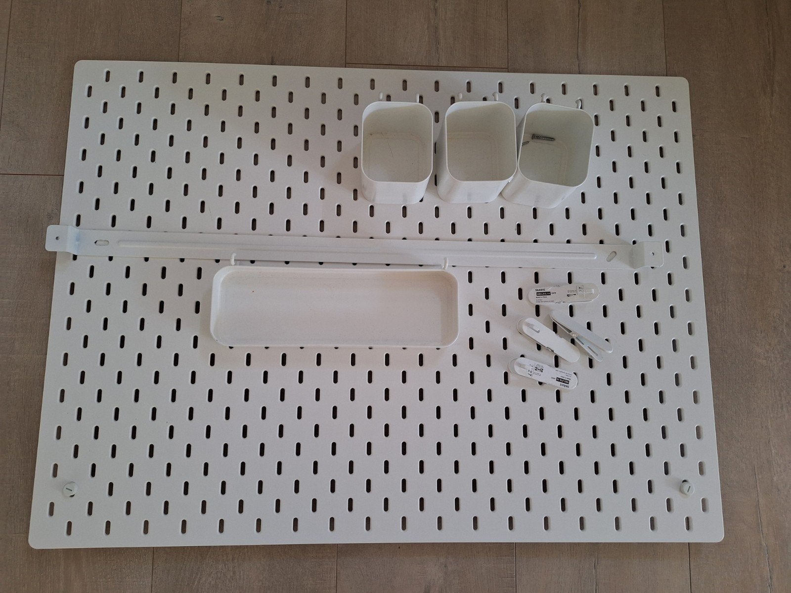 Ikea Skadis ophangbord 76 x 56 inclusief accessoires, Ophalen, Zo goed als nieuw, Wit