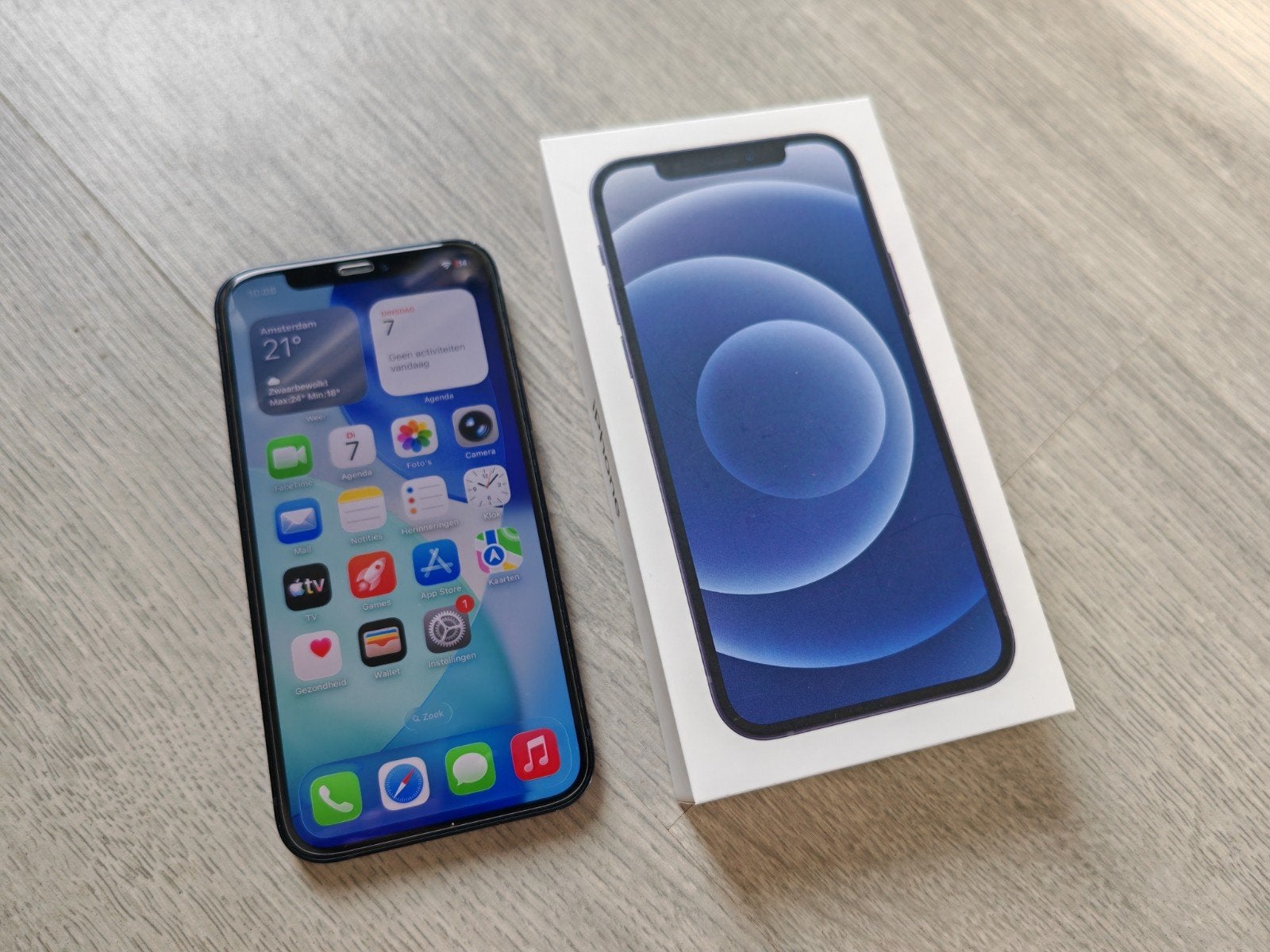 iPhone 12 64GB zwart, Telecommunicatie, Mobiele telefoons | Apple iPhone, Gebruikt, Zwart, 78 %, Ophalen of Verzenden