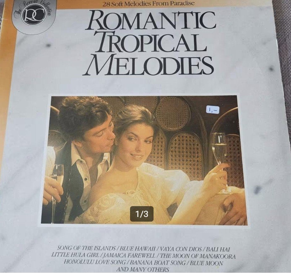 2 LP's album Romantic Tropical Melodies vinyl € 2,00, Cd's en Dvd's, Vinyl | Verzamelalbums, LP, Gebruikt, Verzenden, Filmmuziek en Soundtracks