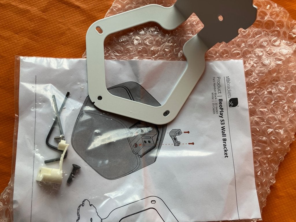 2x Muurbeugel voor B&O BP S3 luidsprekers
